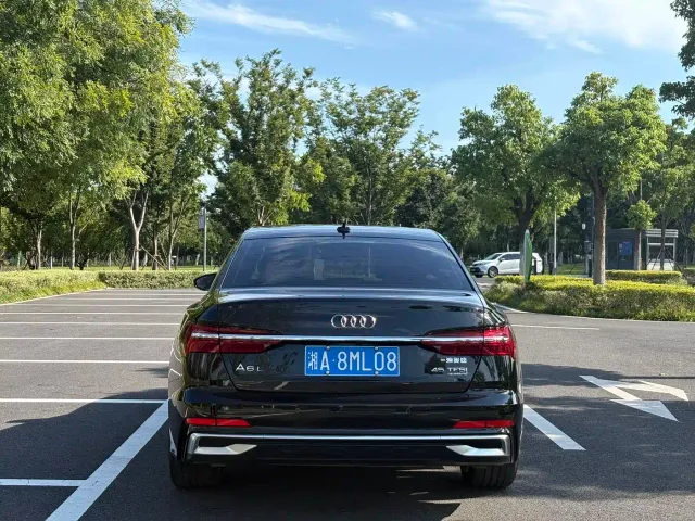 Audi A6L — Фото автомобиля 5