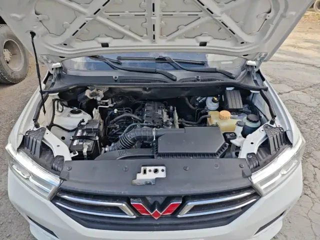 Wuling Hongguang — Фото автомобиля 19