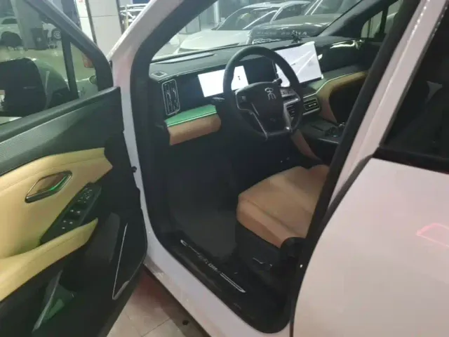 BYD Song L DM-i — Фото автомобиля 14
