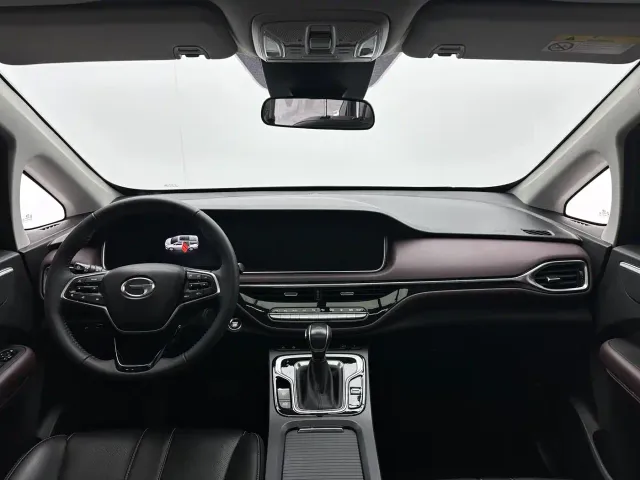 GAC Trumpchi M6 — Фото автомобиля 7
