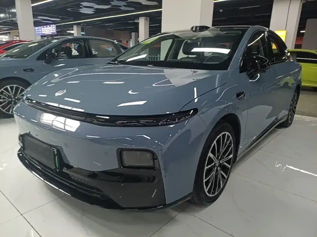 Фотография автомобиля — Leapmotor B01
