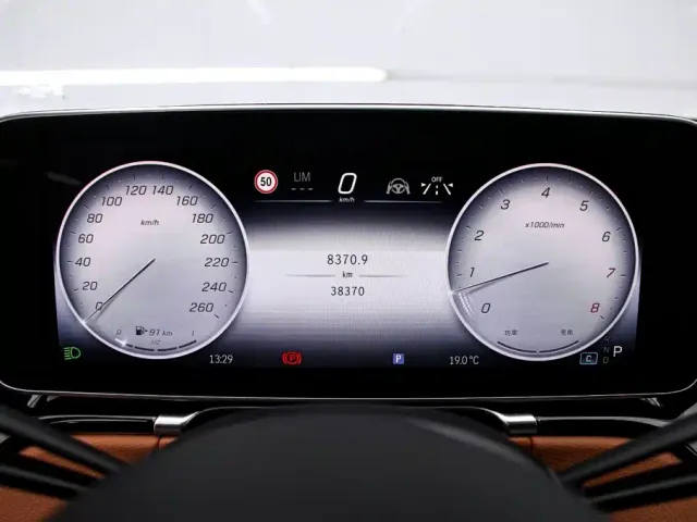 Mercedes-Benz S-Class — Фото автомобиля 6
