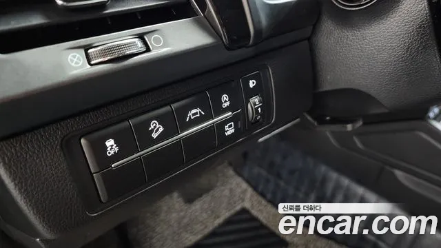 KG_Mobility_Ssangyong Rexton Новый Rexton Sport Дизель 2.2 4WD — Фото автомобиля 30