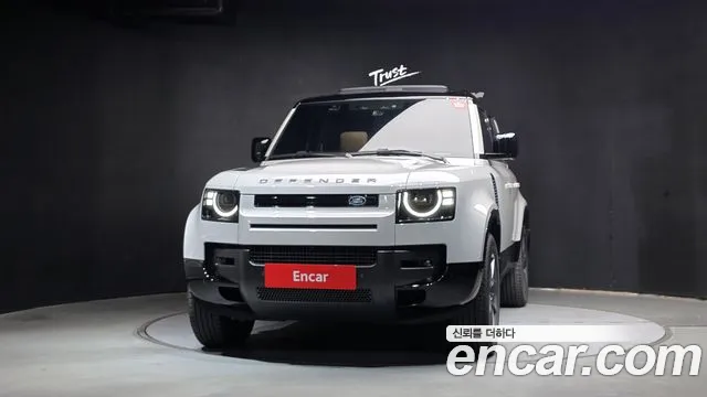 Land Rover Defender — Фото автомобиля 3