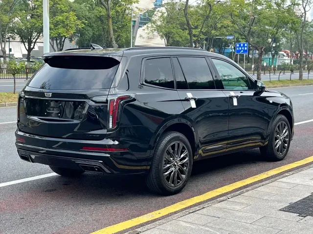 Cadillac XT6 — Фото автомобиля 9