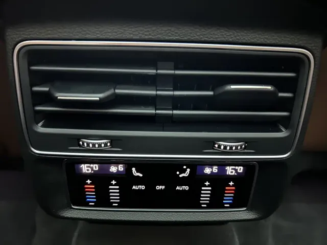 Audi Q7 — Фото автомобиля 19