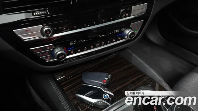 BMW 5 Series G30 — Фото автомобиля 18
