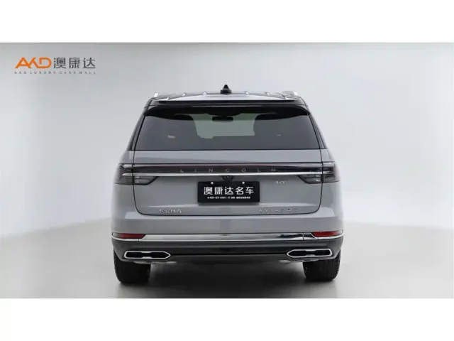Lincoln Aviator — Фото автомобиля 4