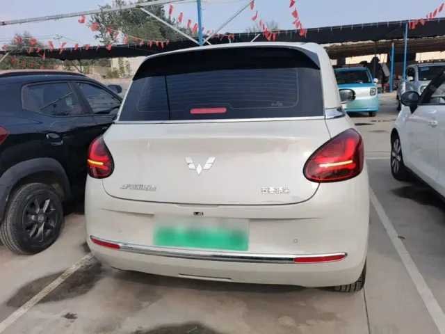 Wuling Bingo — Фото автомобиля 5