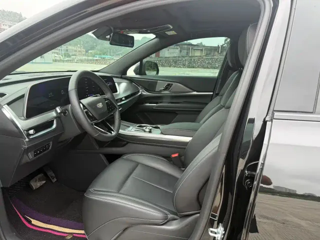 Cadillac XT5 — Фото автомобиля 5