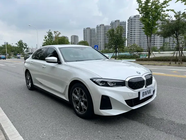 BMW i3 — Фото автомобиля 3