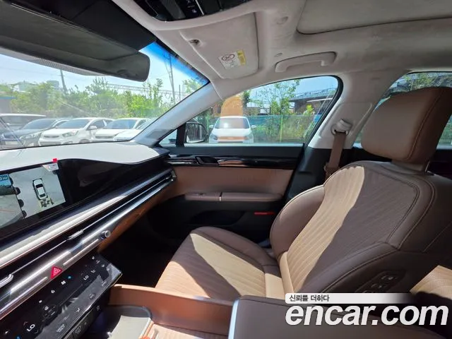 Hyundai Grandeur GN7 — Фото автомобиля 9