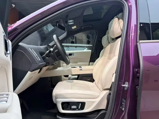 Li Auto L9 — Фото автомобиля 10