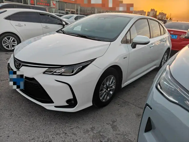 Фотография автомобиля — Toyota Corolla