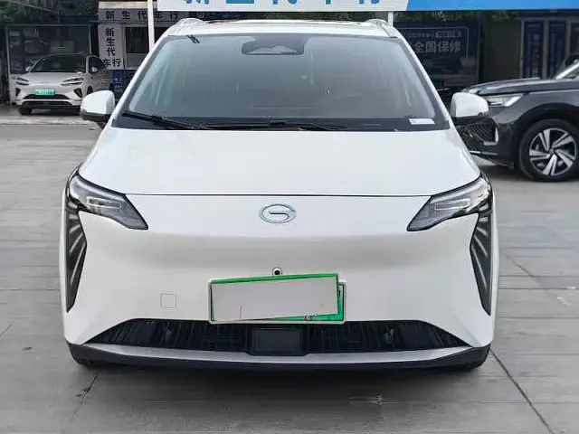 GAC Aion Y — Фото автомобиля 2