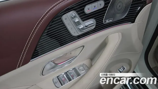 Mercedes-Benz GLS-Class — Фото автомобиля 19