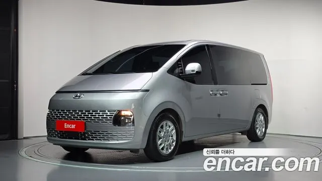 Фотография автомобиля — Hyundai Staria