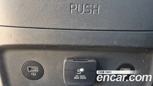 Hyundai Staria Staria — Фото автомобиля 17
