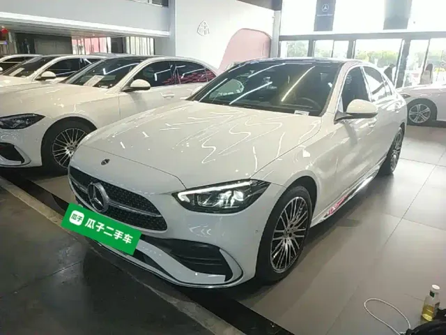 Фотография автомобиля — Mercedes-Benz C-Class