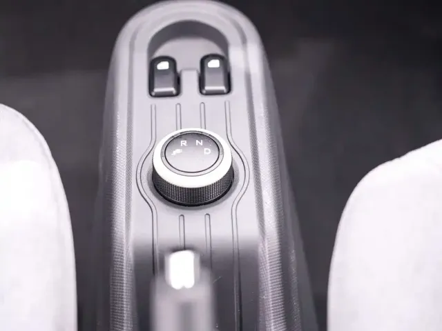 Wuling Hongguang Mini EV — Фото автомобиля 18