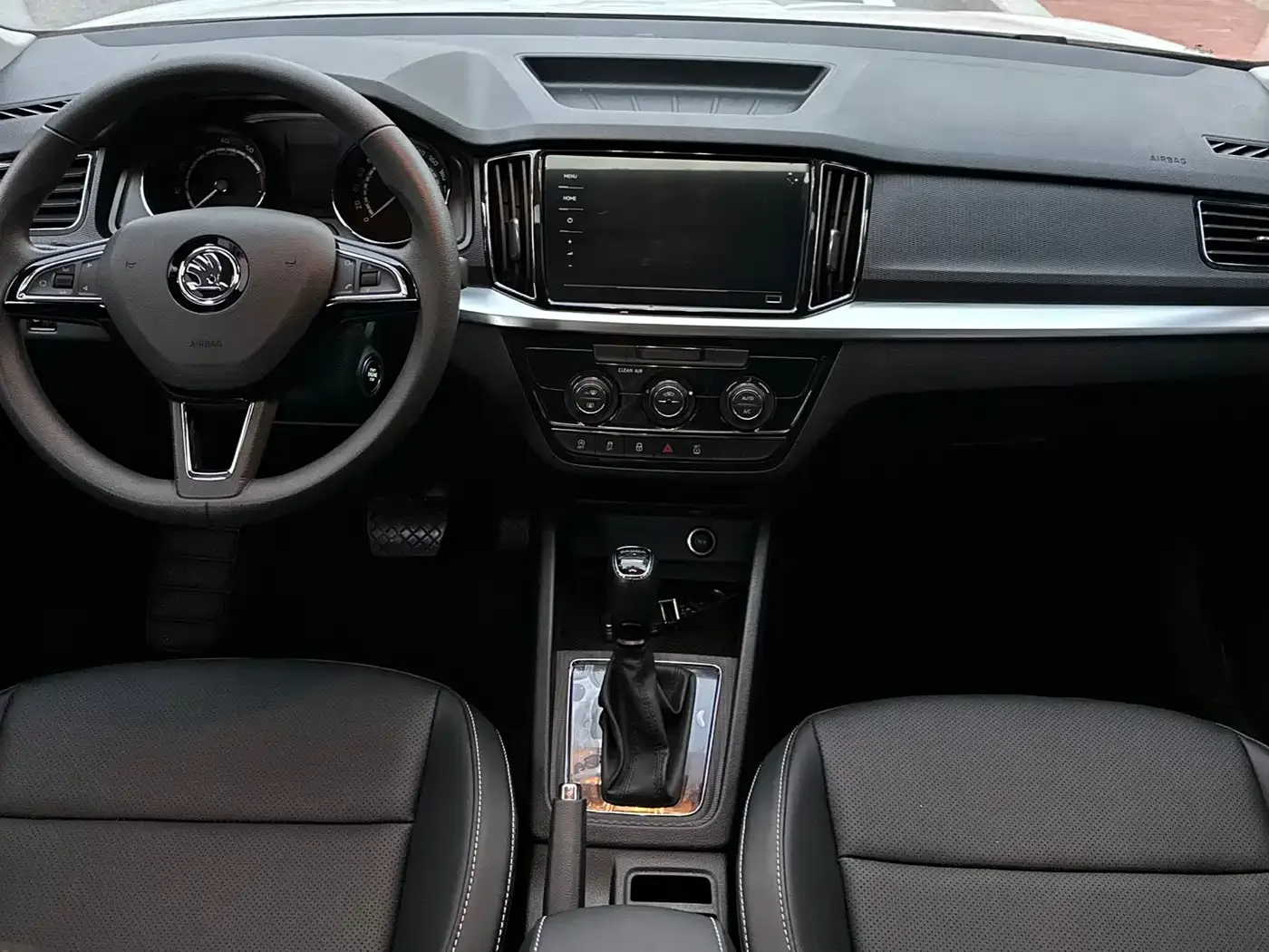 Škoda Kamiq 2022 1.5L Automatic Comfort Edition — Фото автомобиля 8