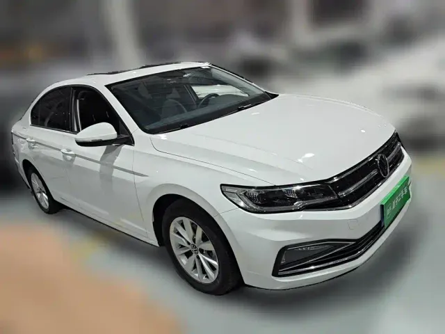 Volkswagen Bora — Фото автомобиля 4