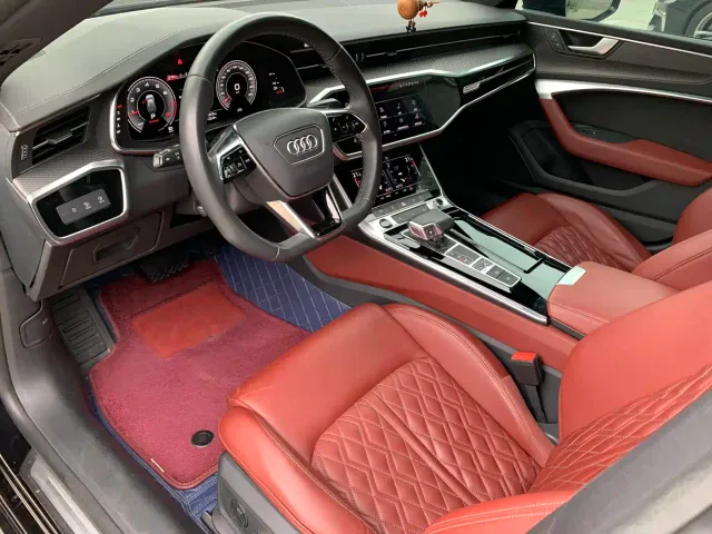 Audi A7L — Фото автомобиля 13