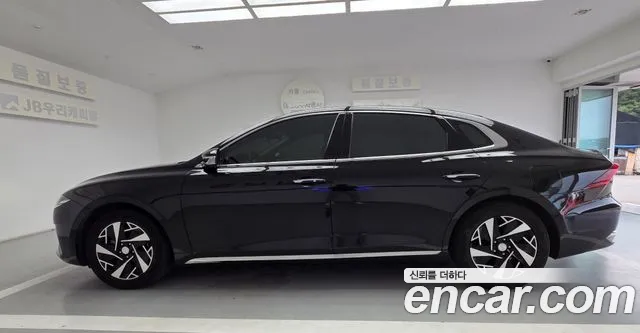 Hyundai Grandeur Grandeur (New) Hybrid — Фото автомобиля 20