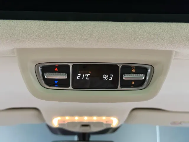 Mercedes-Benz V-Class — Фото автомобиля 20
