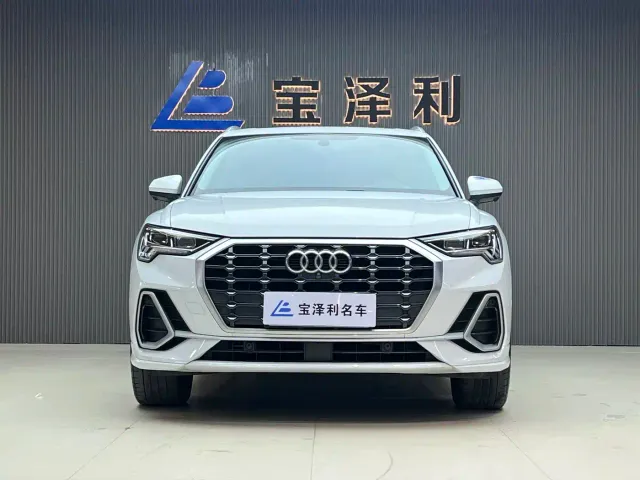 Audi Q3 — Фото автомобиля 2