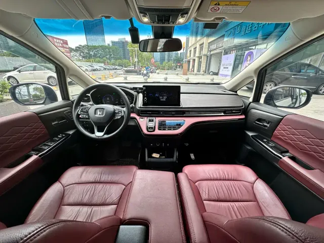 Honda Elysion — Фото автомобиля 8
