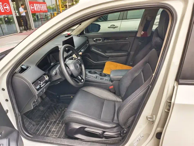 Honda Civic — Фото автомобиля 3