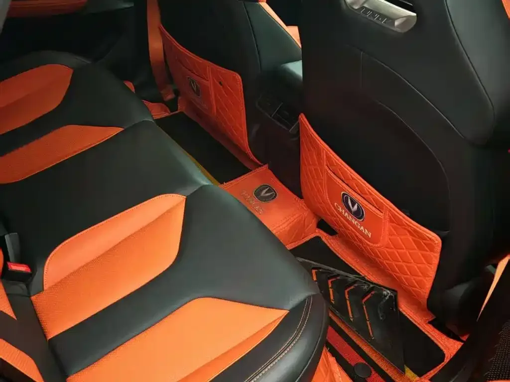 Changan Changan UNI-V 2022 1.5T Sport Edition — Фото автомобиля 10