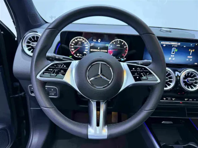 Mercedes-Benz GLB-Class — Фото автомобиля 18