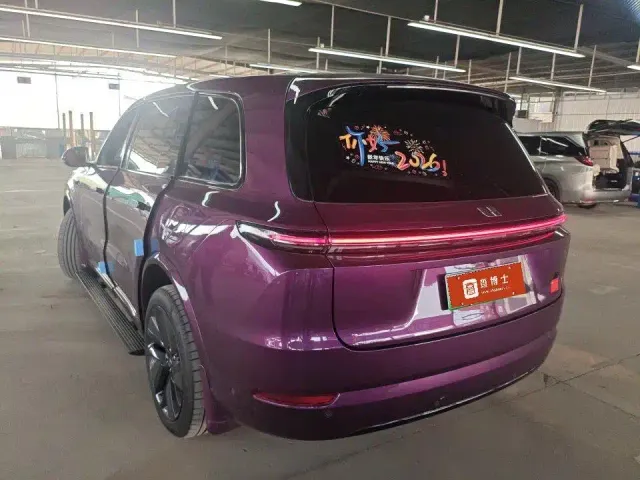 Li Auto L9 — Фото автомобиля 5
