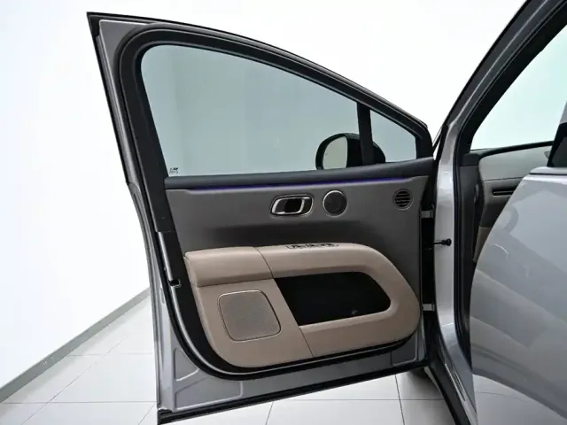 Li Auto Li Auto i6 2025 2WD Base Model — Фото автомобиля 20