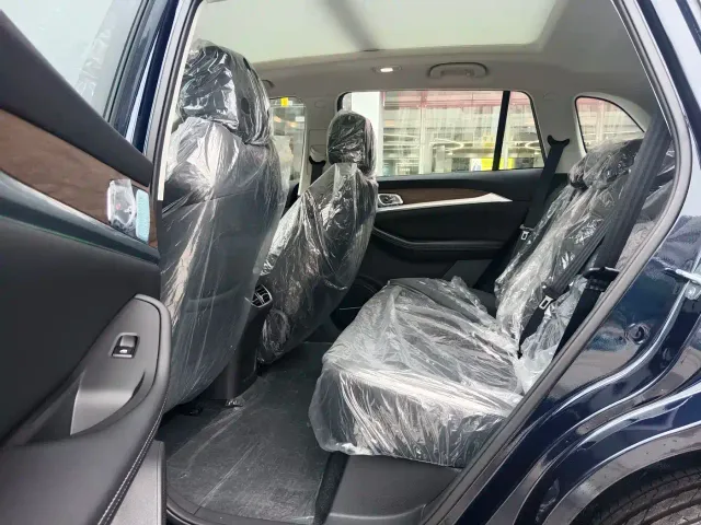 Skyworth Auto HT-i — Фото автомобиля 10