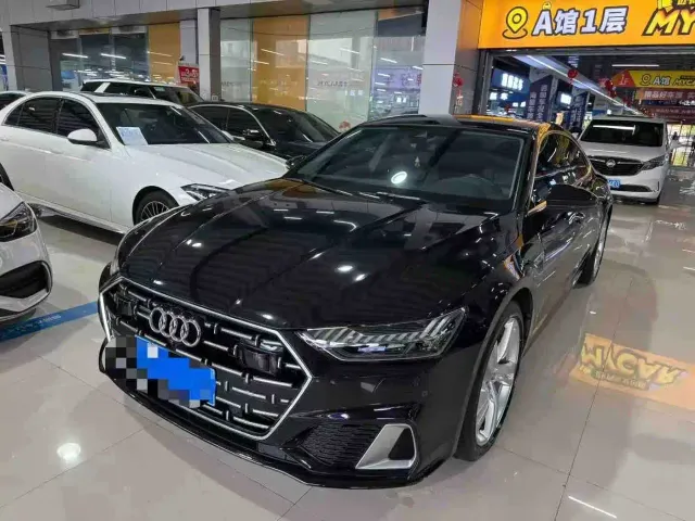 Фотография автомобиля — Audi A7L