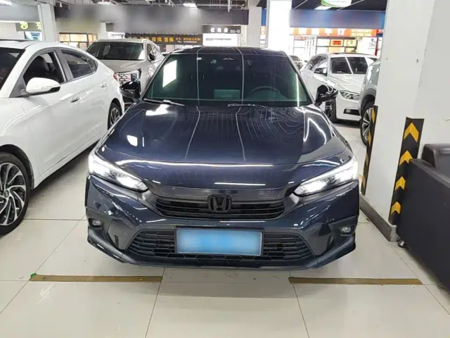Honda Civic — Фото автомобиля 2