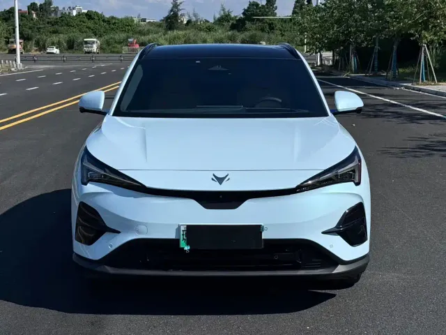 Arcfox Alpha T5 — Фото автомобиля 2
