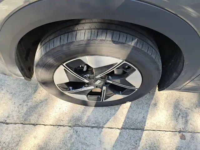 Geely Galaxy E5 — Фото автомобиля 22