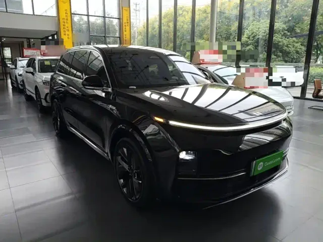Li Auto L9 — Фото автомобиля 3