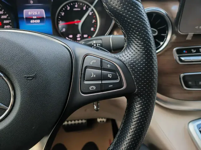 Mercedes-Benz V-Class — Фото автомобиля 7