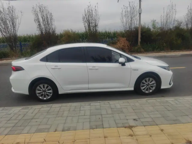Toyota Corolla — Фото автомобиля 8