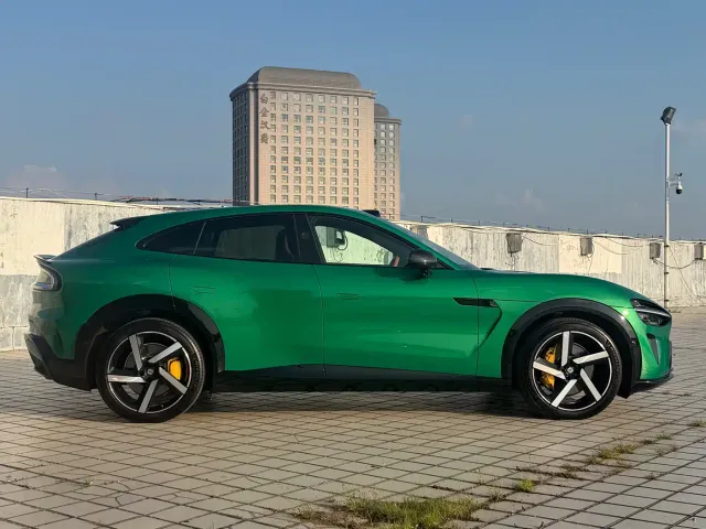 Xiaomi YU7 — Фото автомобиля 4