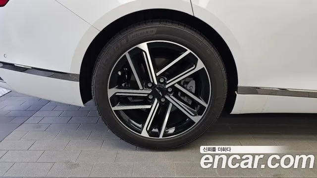 Genesis G80 Бензин 2.5 турбо AWD — Фото автомобиля 5