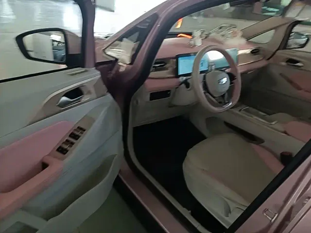 Geely Geometry E Firefly — Фото автомобиля 15