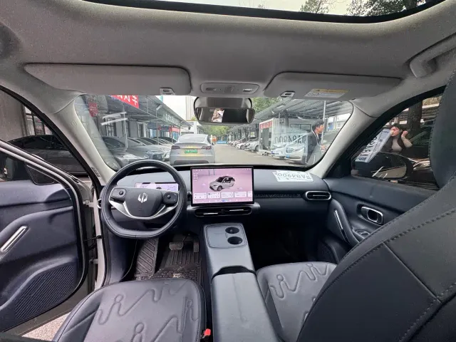 Leapmotor A10 — Фото автомобиля 9