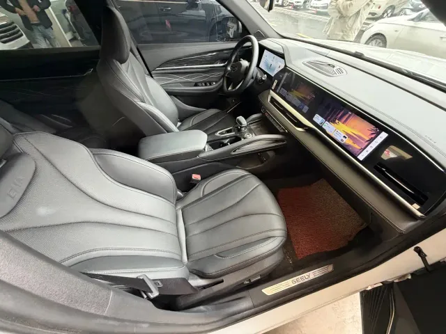 Geely Xingyue L — Фото автомобиля 4