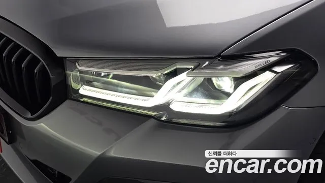 BMW 5 Series G30 — Фото автомобиля 7